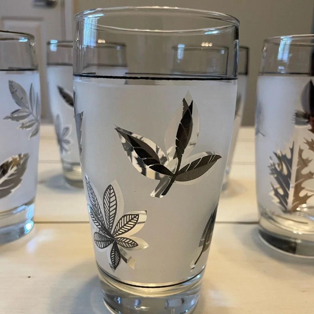 Vintage 1960’s Libbey Frosted Silver Leaf Tumblers (Set of 5)Excellent Condition